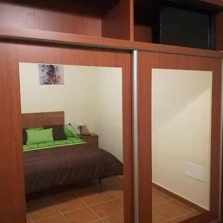 Charming 30 Sqm + Terrace アパート